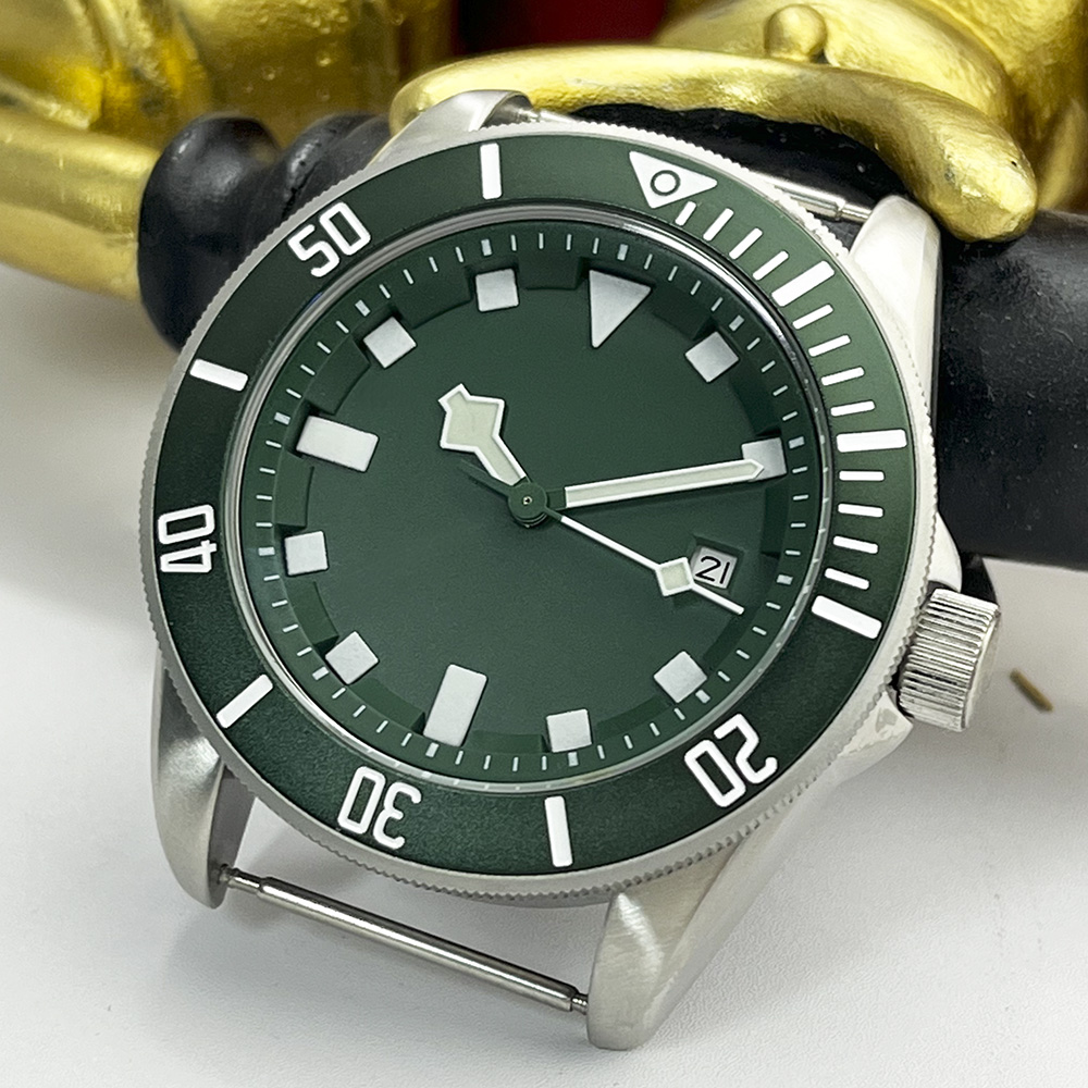 Military green men's automatic - A1 Watches & Jewelry New York Photos recension och pris