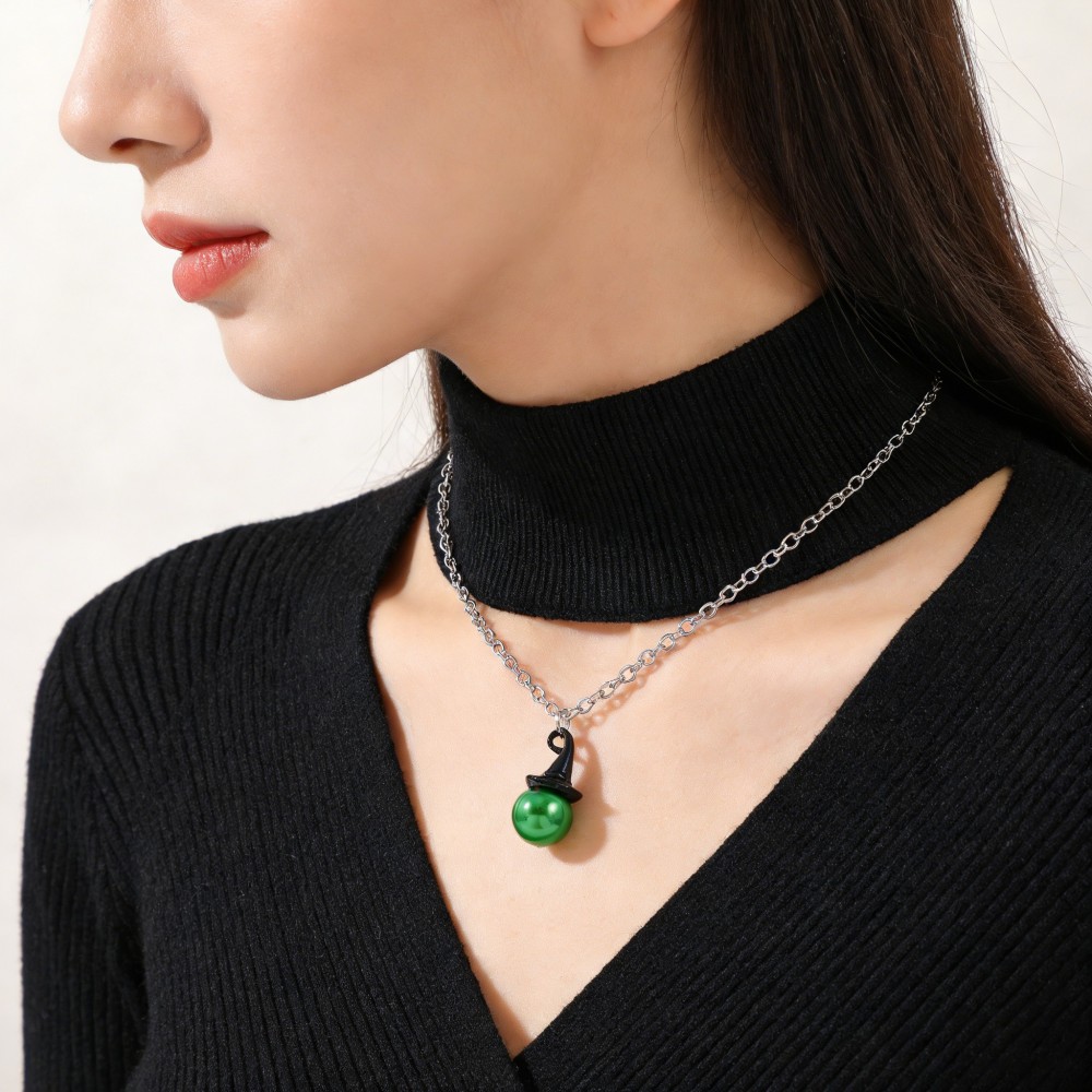 Wicked Inspired Witch Hat & Cr - Pearl Necklace recension och pris
