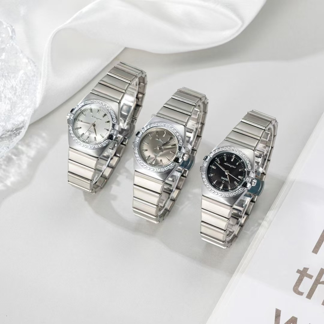 Classic Constellation Women's  - High Jewelry Watches recension och pris